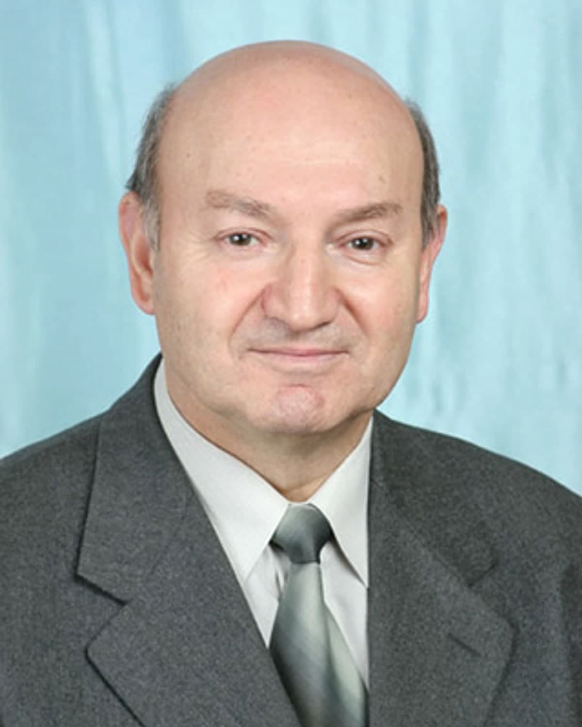 Портрет: Валерий Артюхов, биофизик, основатель воронежской школы изучения белковых систем