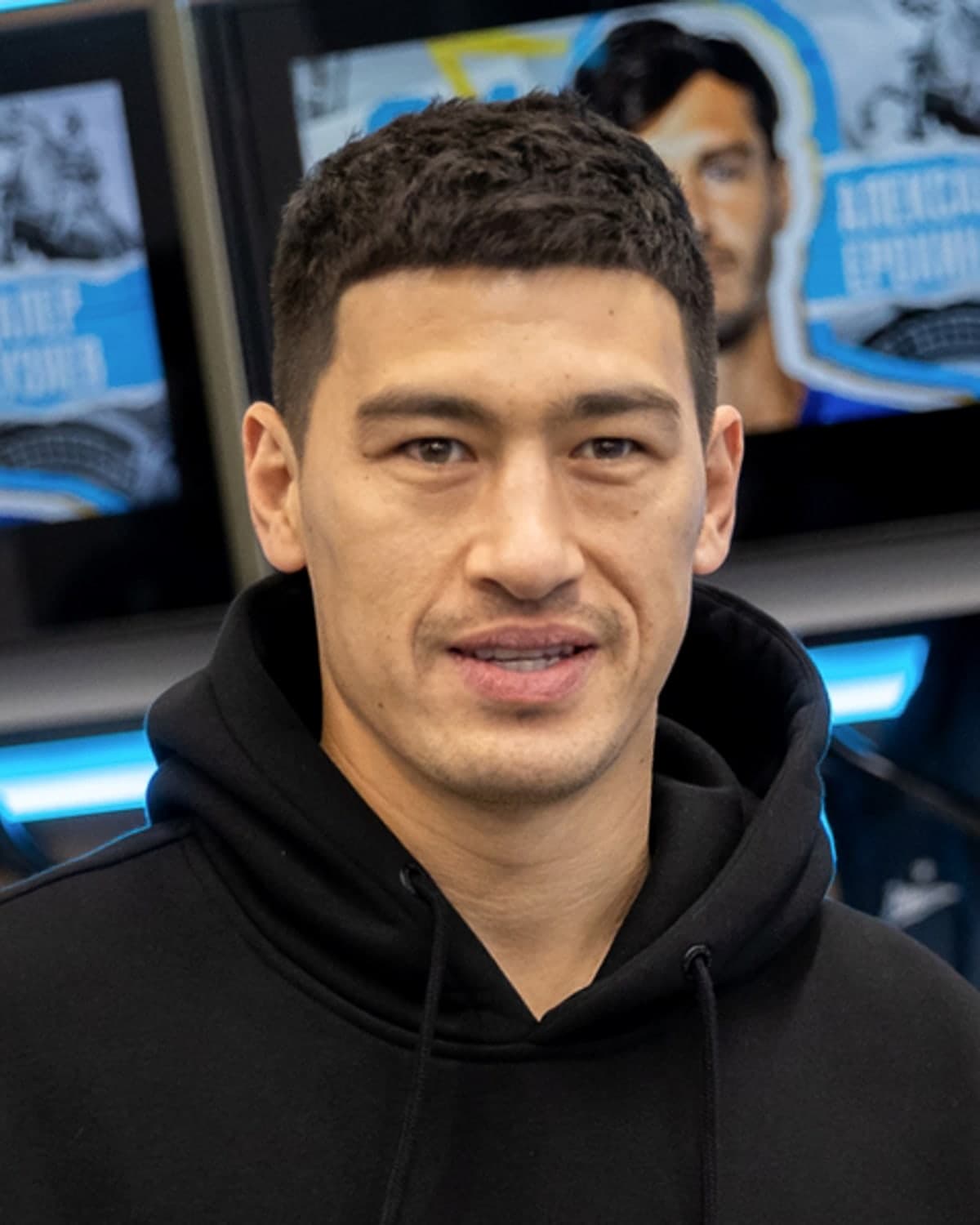 Портрет: Дмитрий Бивол, абсолютный чемпион мира по боксу в полутяжёлом весе