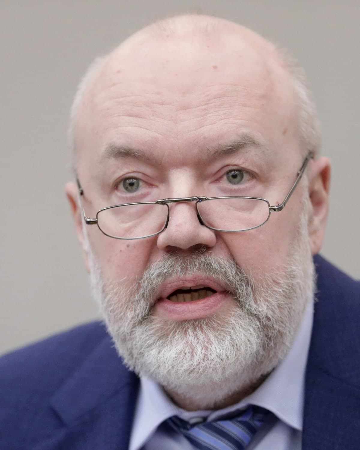 Портрет: Павел Крашенинников, правовед, председатель комитета Госдумы по законодательству