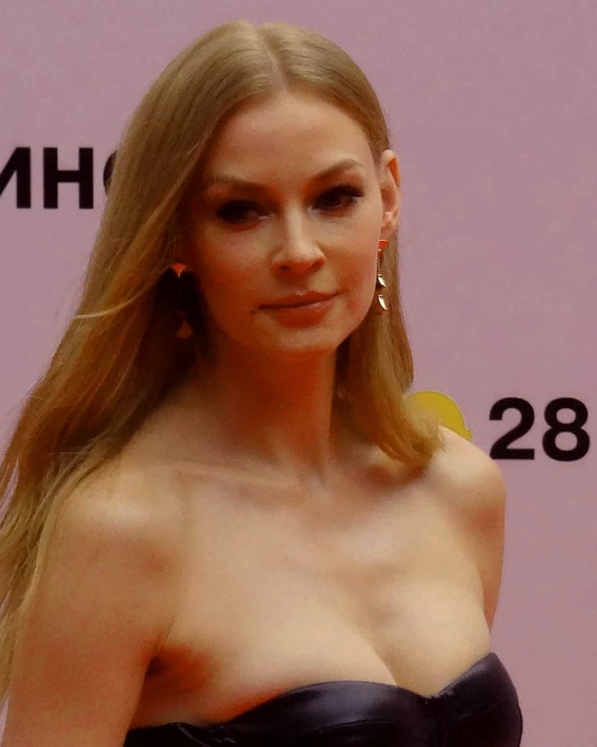 Портрет: Светлана Ходченкова, актриса театра и кино