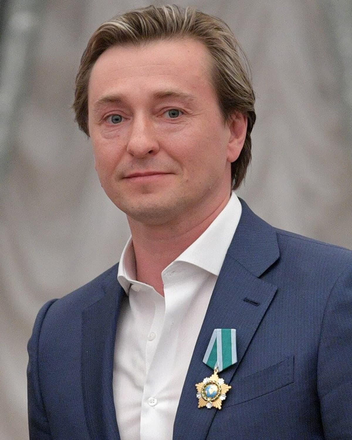 Портрет: Сергей Безруков, народный артист России, худрук Московского губернского театра