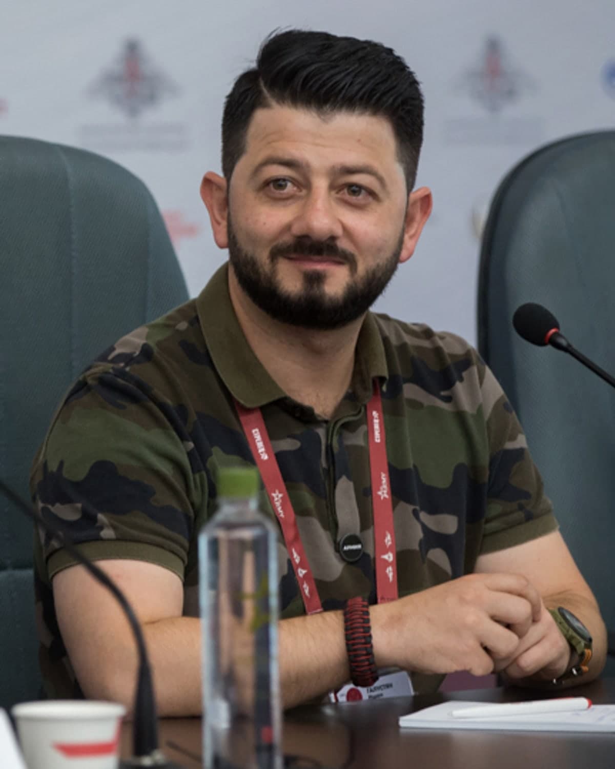 Портрет: Михаил Галустян, актёр и комик, «Супер Жорик»