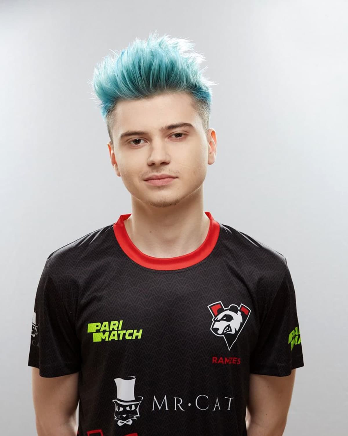 Портрет: RAMZES666, киберспортсмен в Dota 2, самый влиятельный игрок постсоветского пространства