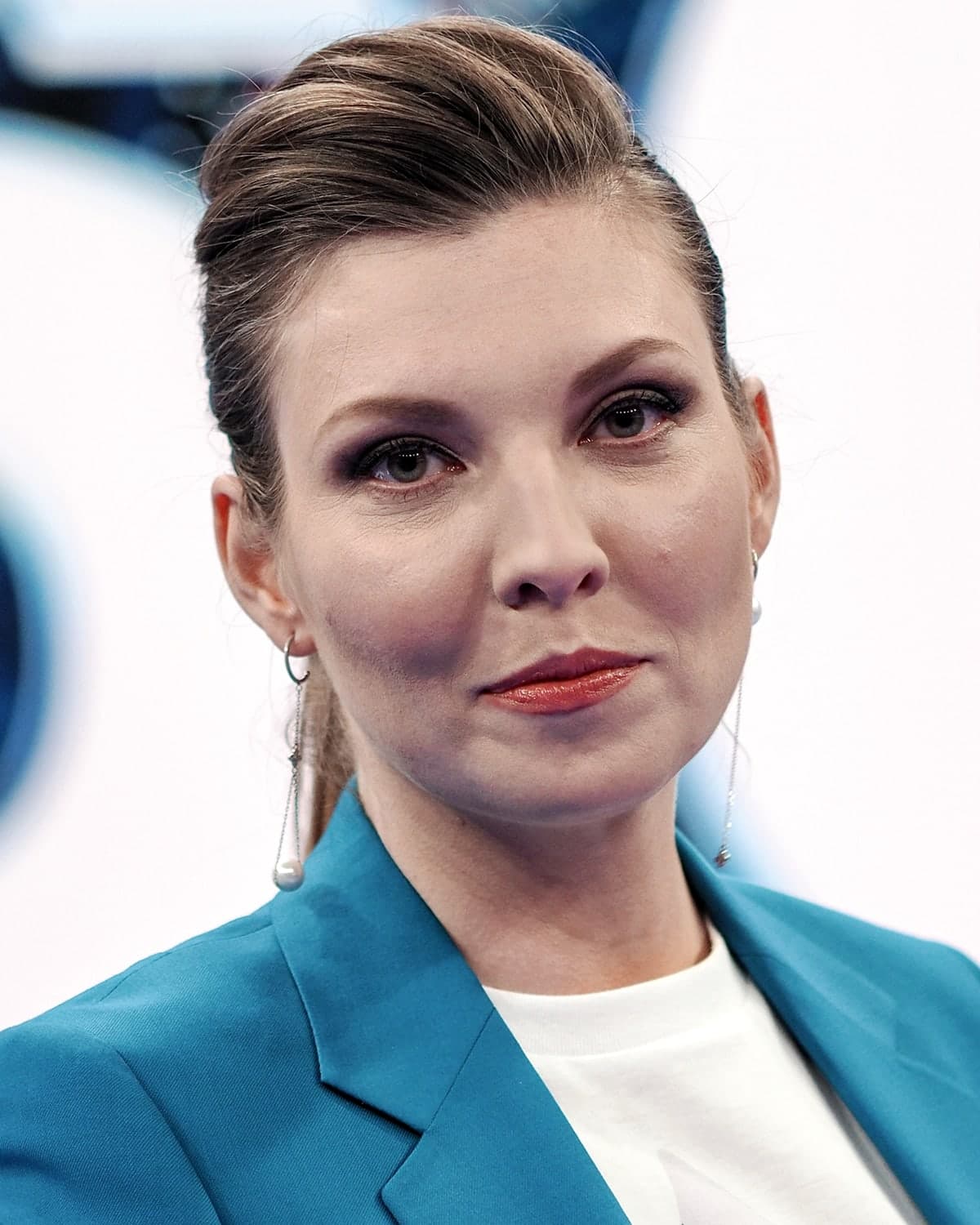 Портрет: Ольга Скабеева, телеведущая, соведущая ток-шоу «60 минут» на «России-1»