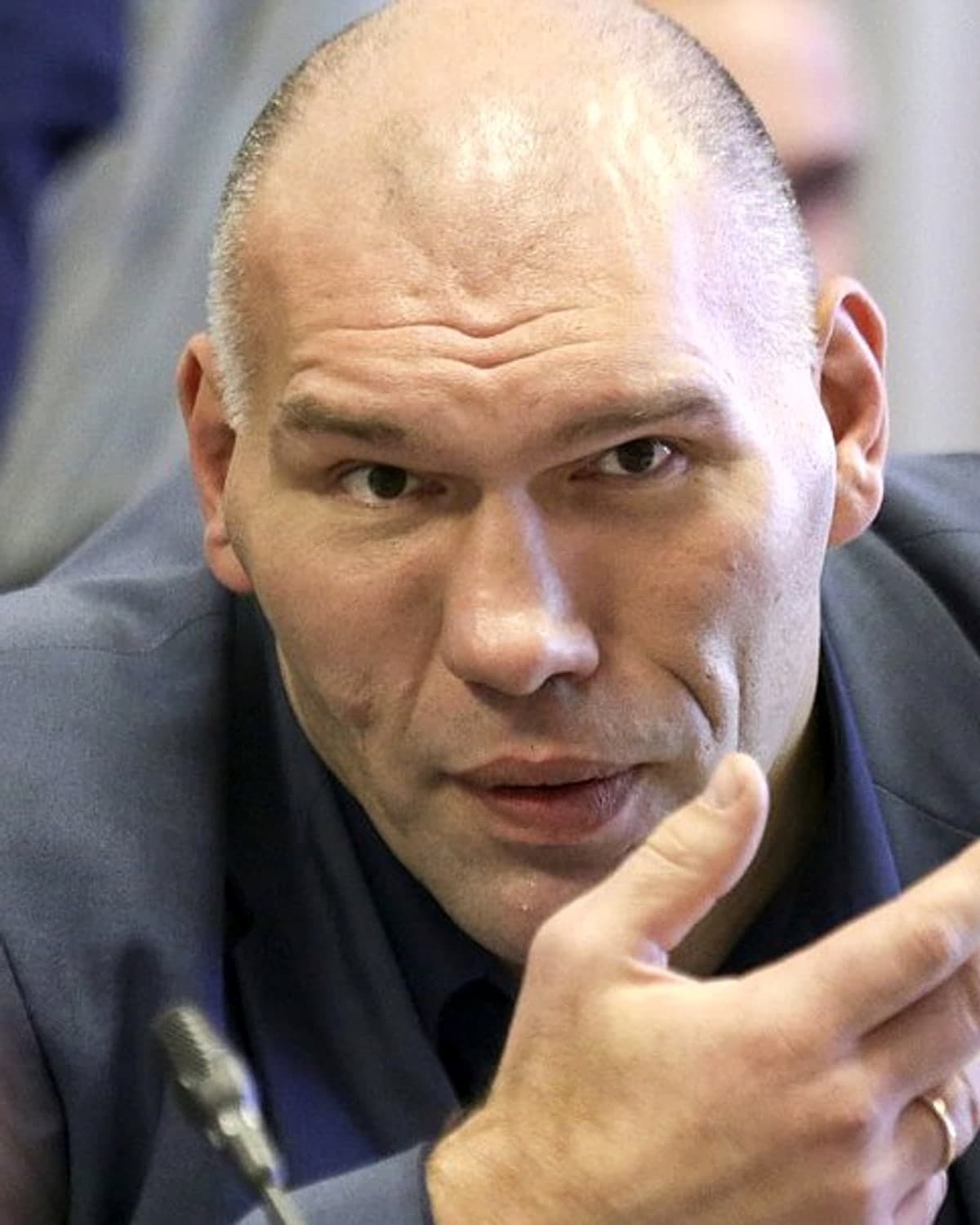 Портрет: Николай Валуев, чемпион мира по боксу в тяжёлом весе по версии WBA, депутат Государственной думы