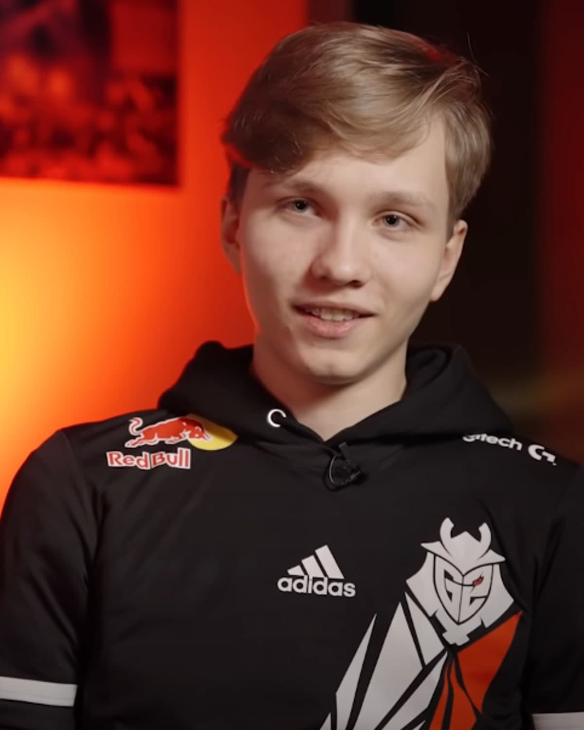 Портрет: m0NESY, киберспортсмен, снайпер G2 Esports, победитель мейджора