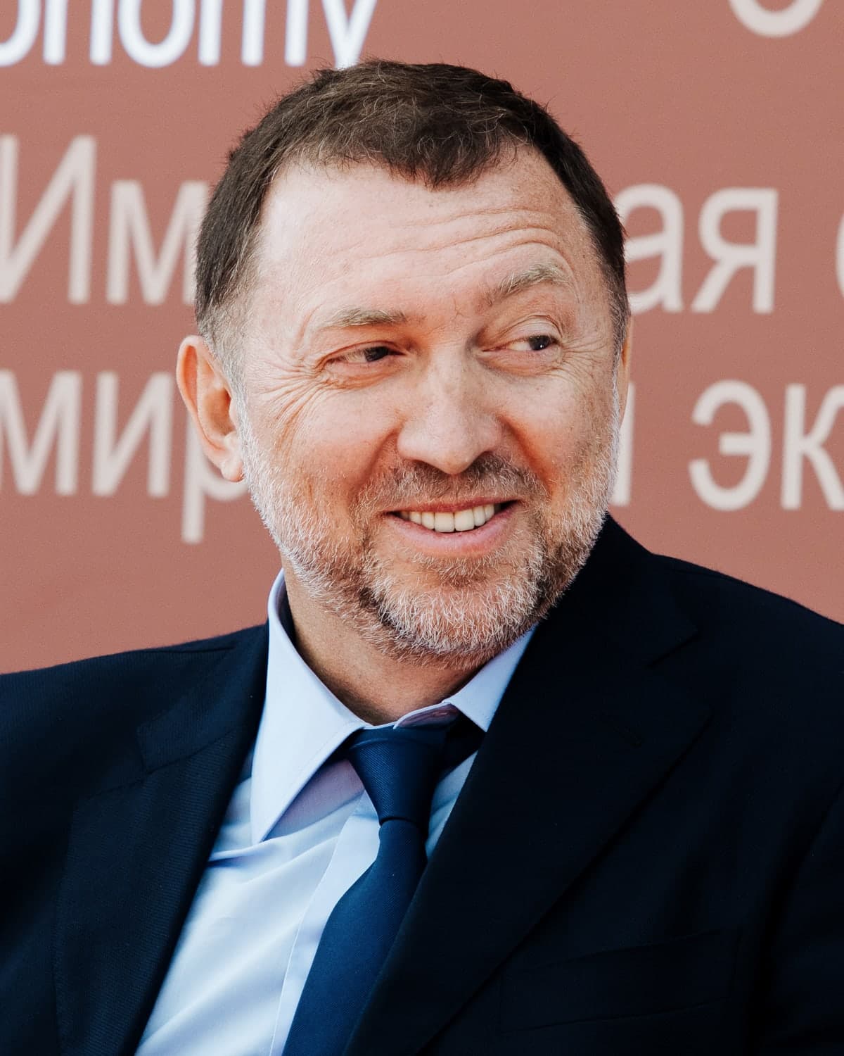 Портрет: Олег Дерипаска, основатель «Базового элемента», создатель «Русала»