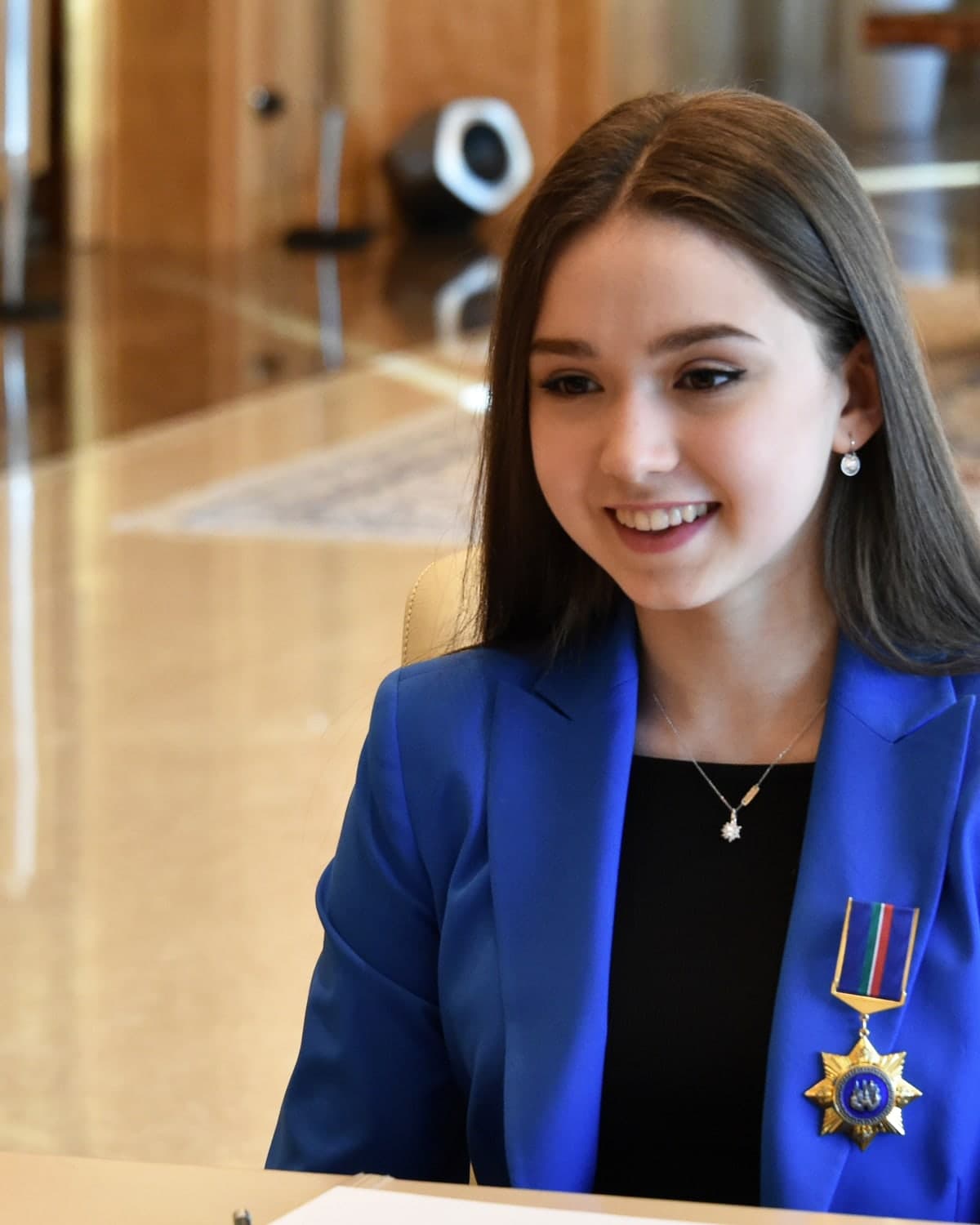 Портрет: Камила Валиева, фигуристка, обладательница мировых рекордов в одиночном катании